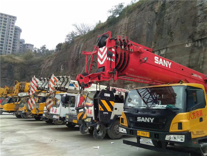 英吉沙县吊车出租按什么计费？台班费、单次费、里程费怎么算？